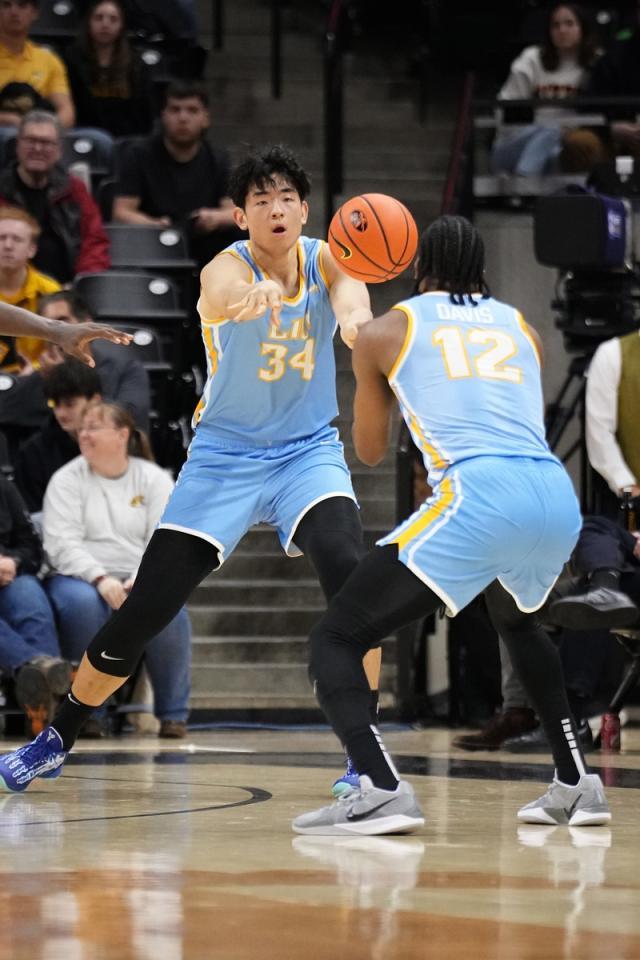 乐鱼体育手机版-中国男篮留洋球员报告（二）：两人获得NCAA首发机会